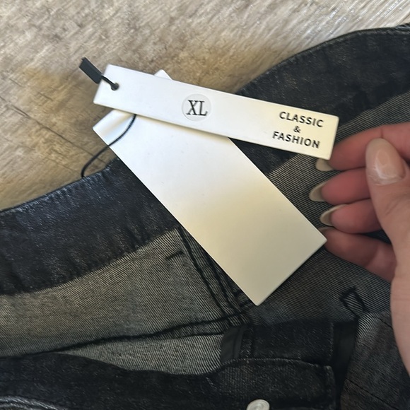 Tie-Waist Flare Jeans - Picture 5 of 7